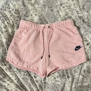 Nike Women’s Sportswear Essential French Terry Shorts S